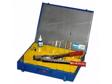 Raccord De réparation de ligne rigide Outillage COFFRET REPARATION A/C |  |